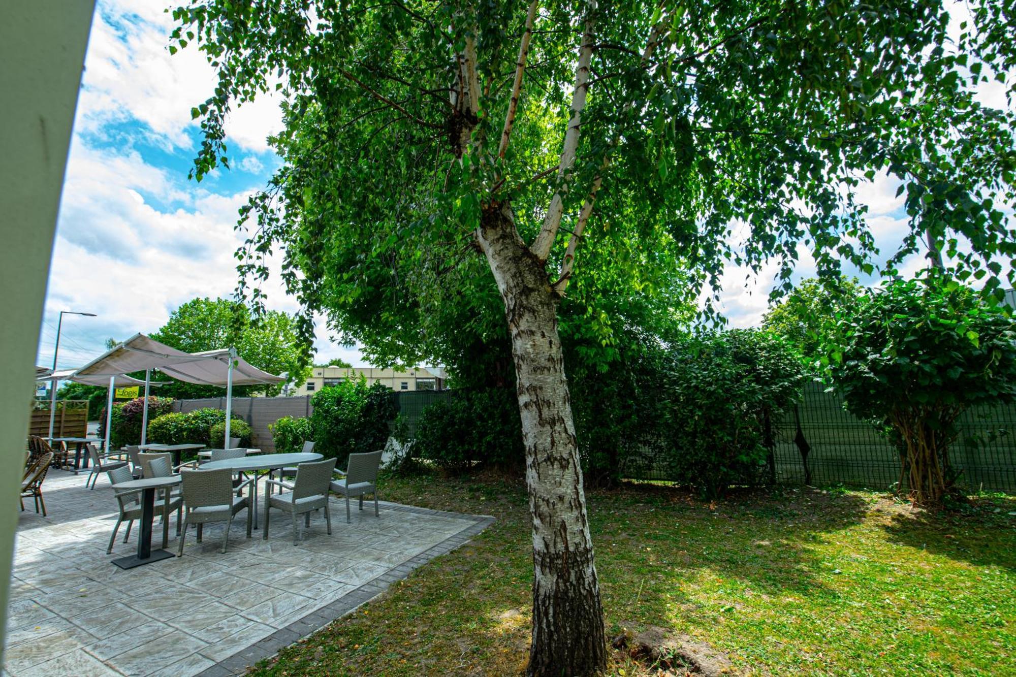 Logis Hotel - Le Relais Du Parisis Villeparisis Eksteriør billede