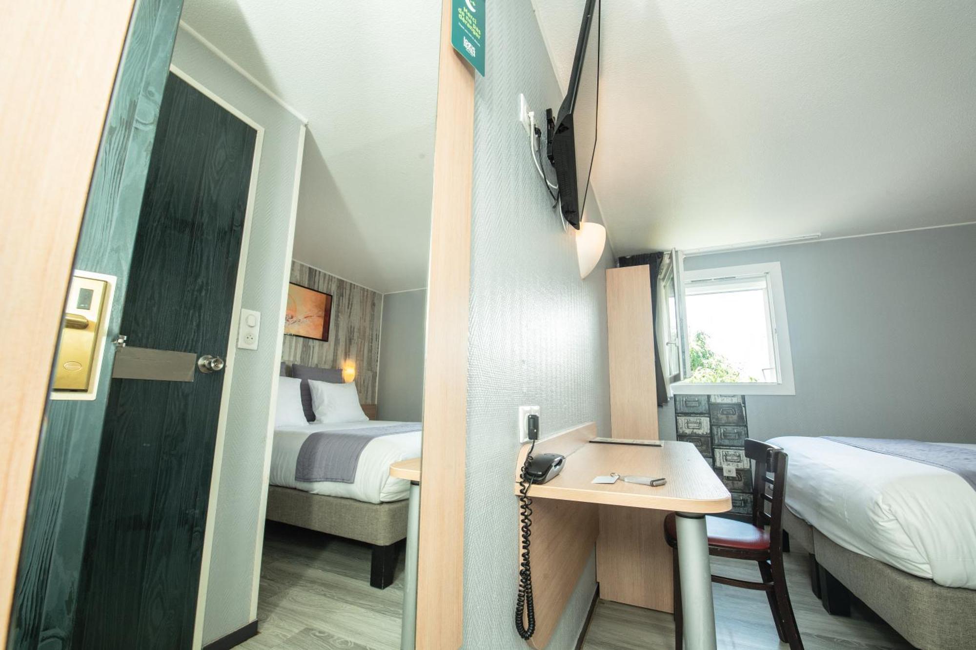 Logis Hotel - Le Relais Du Parisis Villeparisis Eksteriør billede