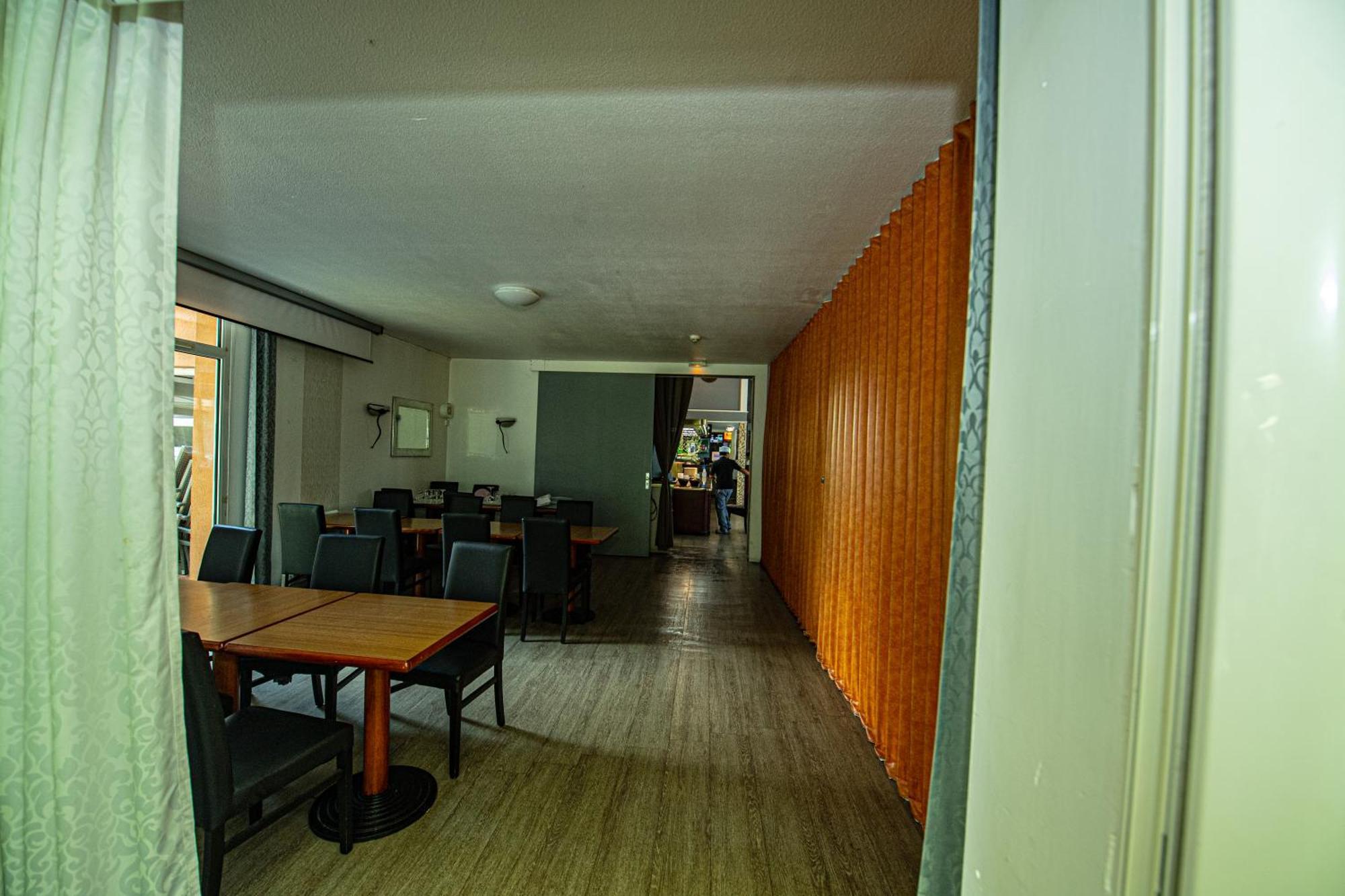 Logis Hotel - Le Relais Du Parisis Villeparisis Eksteriør billede
