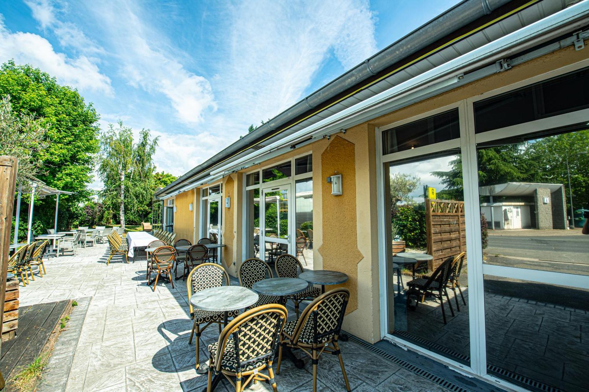 Logis Hotel - Le Relais Du Parisis Villeparisis Eksteriør billede